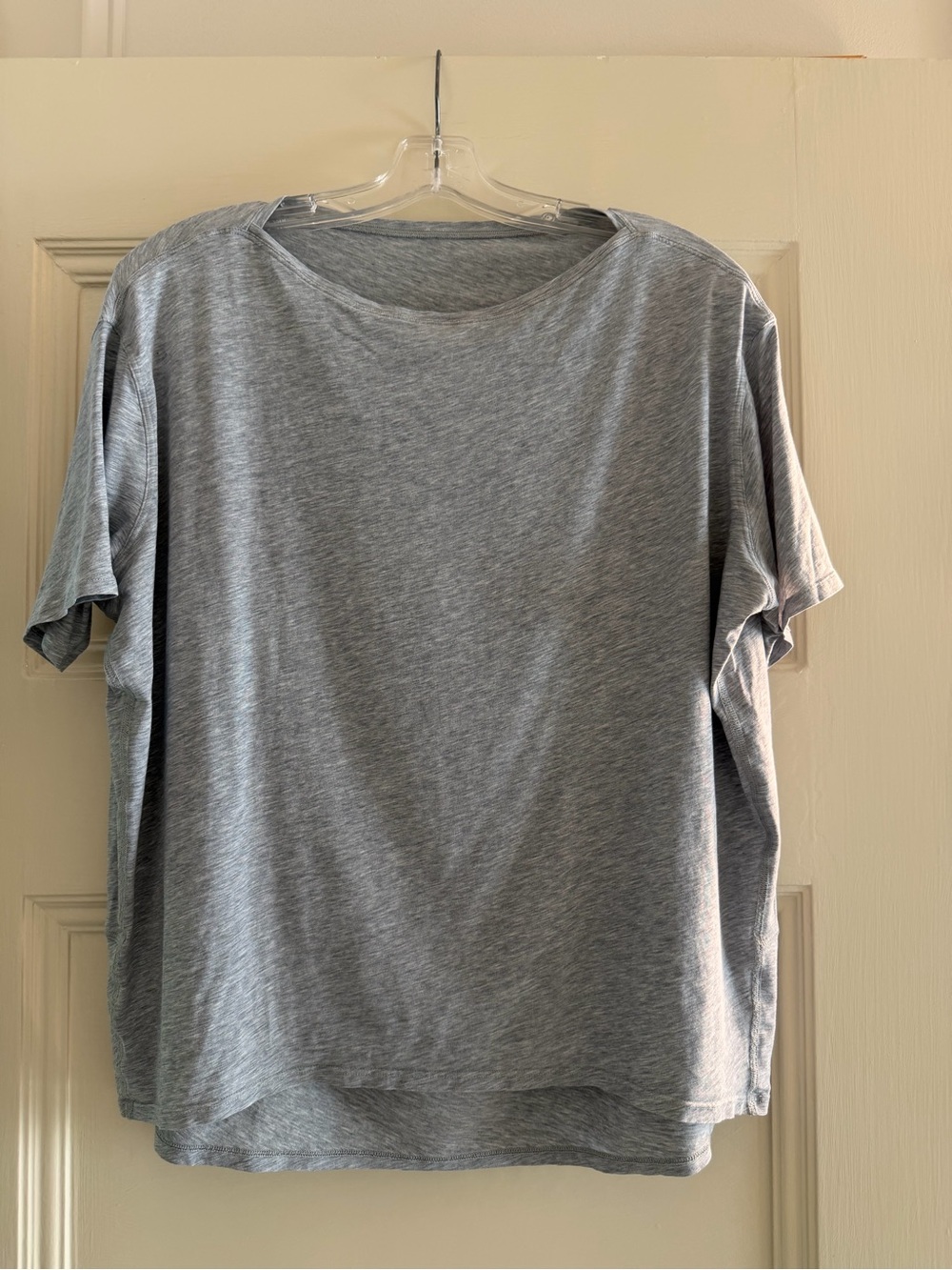 Lululemon Back in Action Short Sleeve Top Heather Gray - Size 6